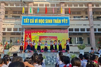LIÊN ĐỘI TRƯỜNG TH VĨNH PHONG 2 TỔ CHỨC NGÀY HỘI THIẾU NHI VUI KHỎE -LỄ KẾT NẠP ĐỘI NĂM HỌC 2025-2026