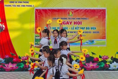 LIÊN ĐỘI TỔ CHỨC NGÀY HỘI THIẾU NHI VUI KHỎE GẮN LỄ KẾT NẠP ĐỘI CHÀO MỪNG 95 NĂM NGÀY THÀNH LẬP ĐOÀN TNCS HỒ CHÍ MINH